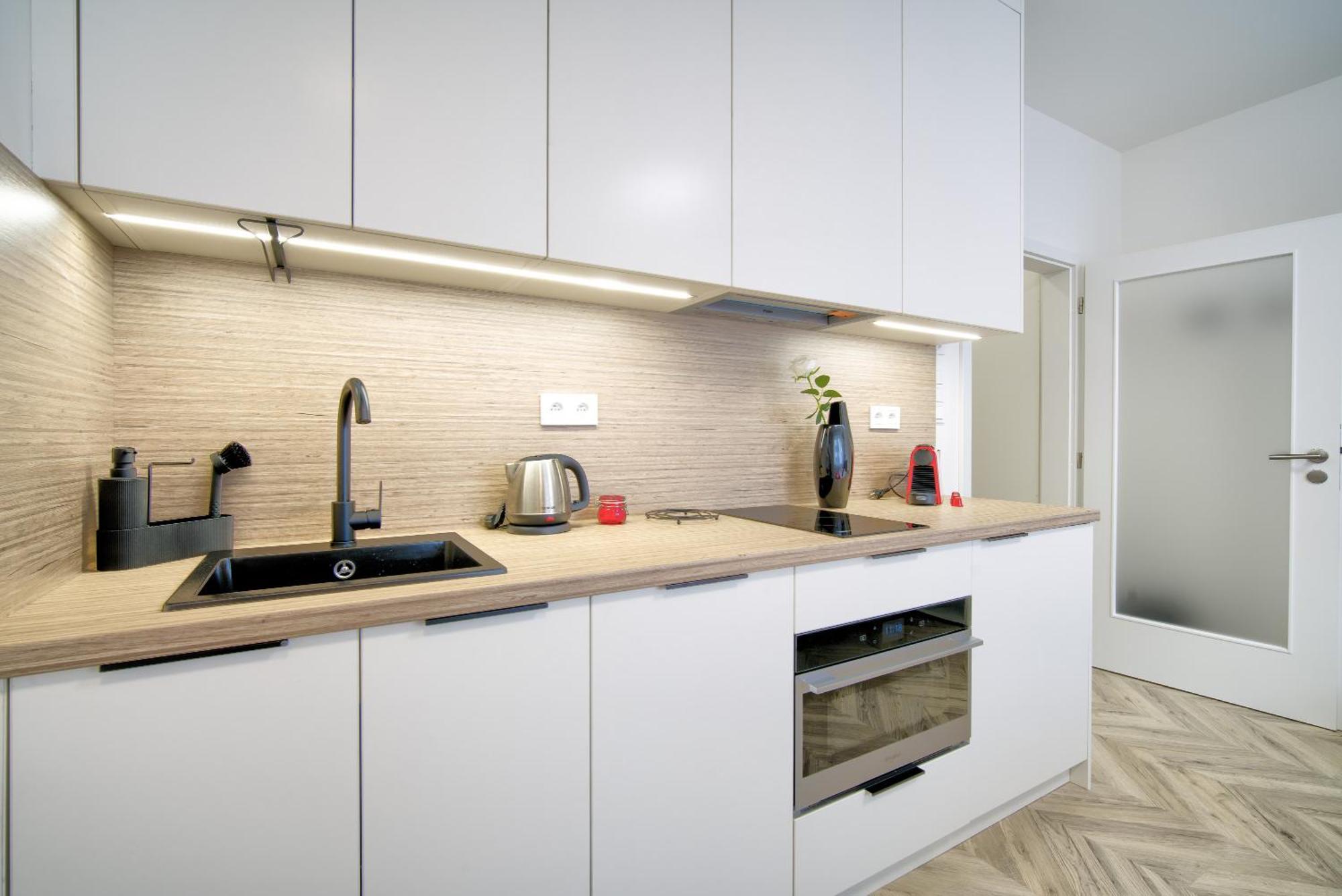 City Relax Apartments With Free Parking, 10 Mins Walk To City Centre Brünn Exterior foto
