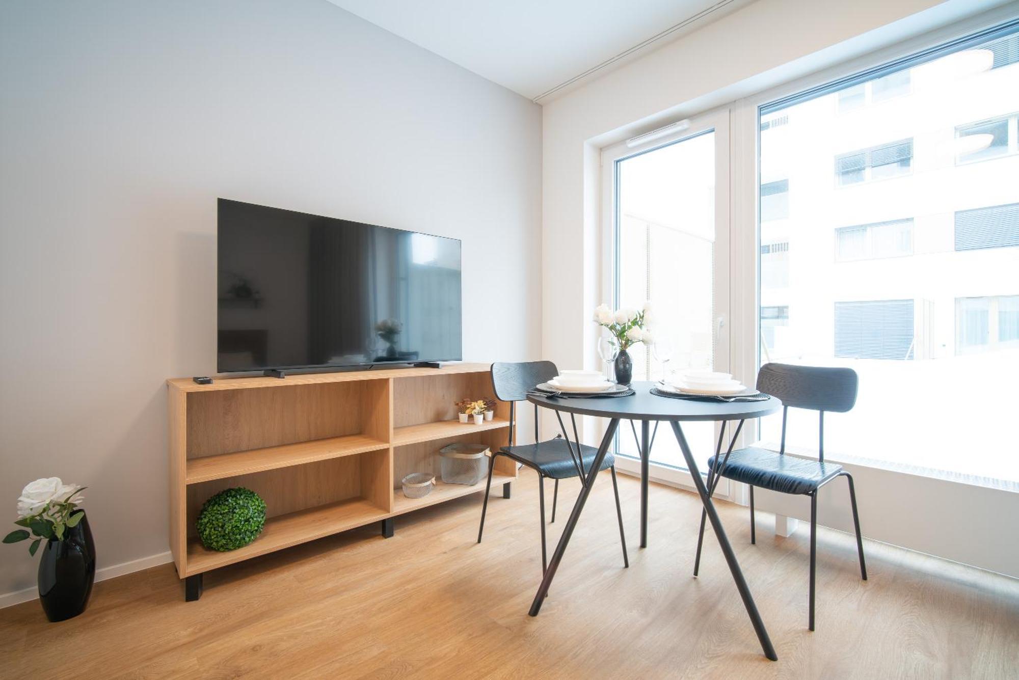City Relax Apartments With Free Parking, 10 Mins Walk To City Centre Brünn Exterior foto