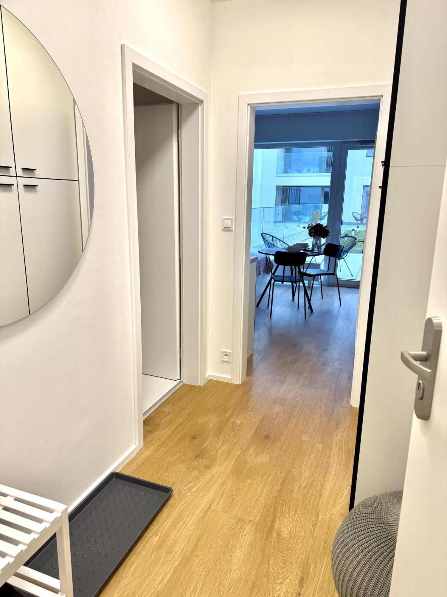City Relax Apartments With Free Parking, 10 Mins Walk To City Centre Brünn Exterior foto